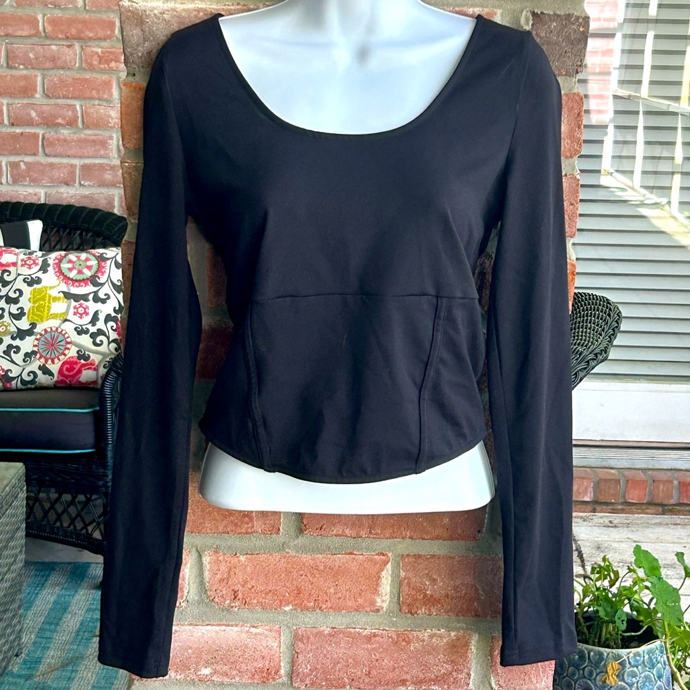 VESTIQUE NWT Black Jasper Long Sleeved Top Medium Stretch